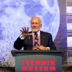 buzz_aldrin_event_32